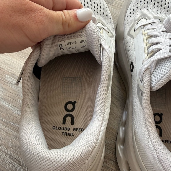 On Running cloud surfer trail 2 Athletic Shoes - Picture 5 of 5